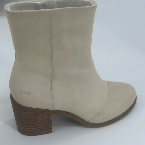 TOMS Evelyn Heeled Ankle Boots - Picture 3 of 9